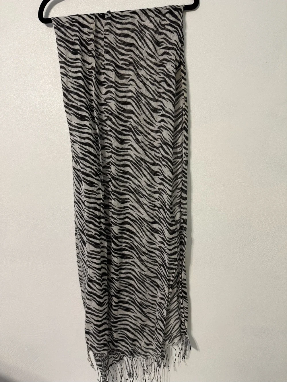 Nate Berkus Black and White Zebra Print Scarf 100% Linen
